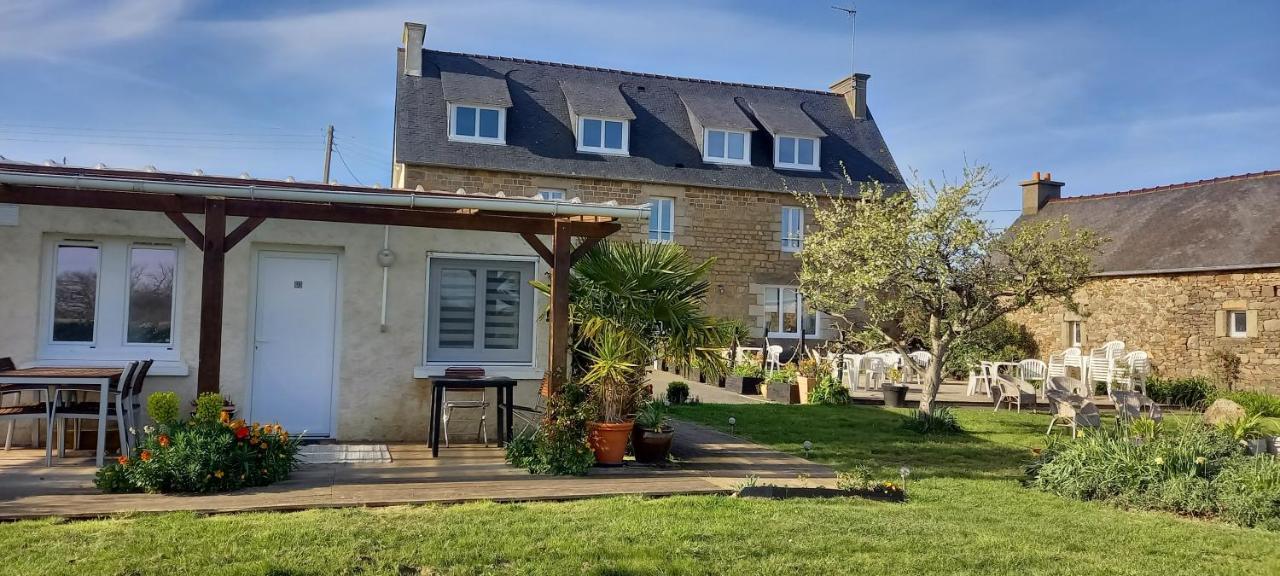 Hotel Le Relais De Launay Ploubazlanec